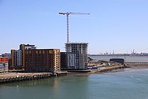 Centenary Quay under construction