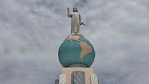Monumento al Salvador del Mundo 2