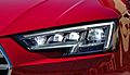 2015 Audi A4 B9 S line Tangorot LED-Matrix-Scheinwerfer Detail
