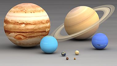 Size planets comparison