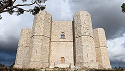 Castel del monte, esterno 05,0