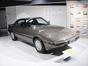 Mazda-rx7-1st-generation01