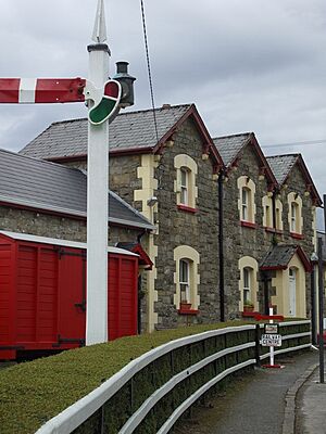 Old Railway Station, Donegal Town - geograph.org.uk - 910976.jpg