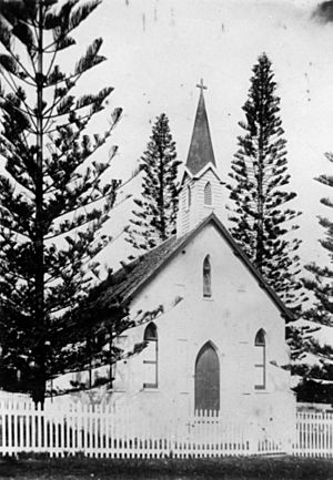 StateLibQld 1 118616 St. Paul's Church of England, Cleveland, ca. 1905