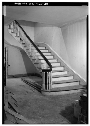 FIRST FLOOR, DETAIL SHOWING MAIN STAIR HALL, FROM EAST - Gracie Mansion, Carl Schurz Park, East Sixty-eighth Street, New York, New York County, NY HABS NY,31-NEYO,46-20