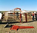 Yurt-construction-1