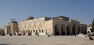 Jerusalem Al-Aqsa Mosque BW 2010-09-21 06-38-12