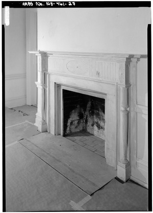FIRST FLOOR, DETAIL OF FIREPLACE, NORTH WALL, SOUTHWEST ROOM - Gracie Mansion, Carl Schurz Park, East Sixty-eighth Street, New York, New York County, NY HABS NY,31-NEYO,46-27
