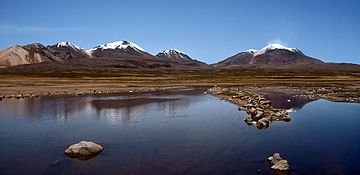 Nevados de Quimsachata and Guallatiri, 1990-00-00 SCN 0378.jpg
