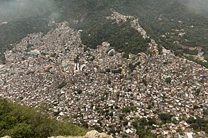 Rocinha 1 by Diego Baravelli.jpg