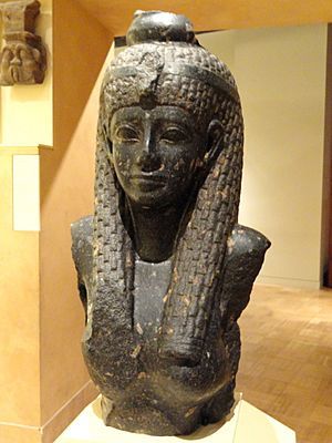 Cleopatra VII statue fragment, 69-30 BC - Royal Ontario Museum - DSC09761