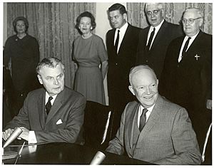 John Diefenbaker and Dwight Eisenhower at signing of Columbia River Treaty (January 1961)