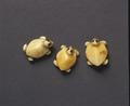 H000151-001- Carved turtle figures