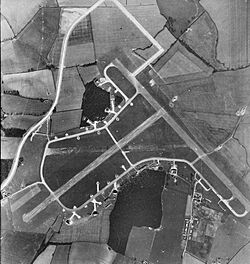 RAF Twinwood Farm - 28 Mar 1948 Airphoto.jpg