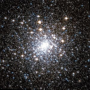 Messier 30 Hubble WikiSky