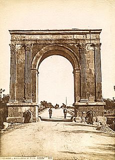 Arc de Berà by Juan Laurent