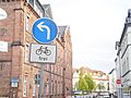 Contra-flow-cycling in oneway streets, signs in Marburg Südviertel 2017-04-22