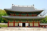 A large Korean palace hall