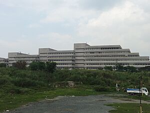 GSIS Building (Pasay; 12-13-2020).jpg
