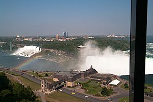 Niagara falls rainbow from hotel 04.07.2012 16-44-43