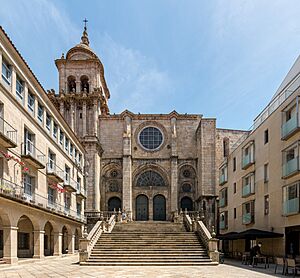 Ourense cathedral 2021 - west façade.jpg