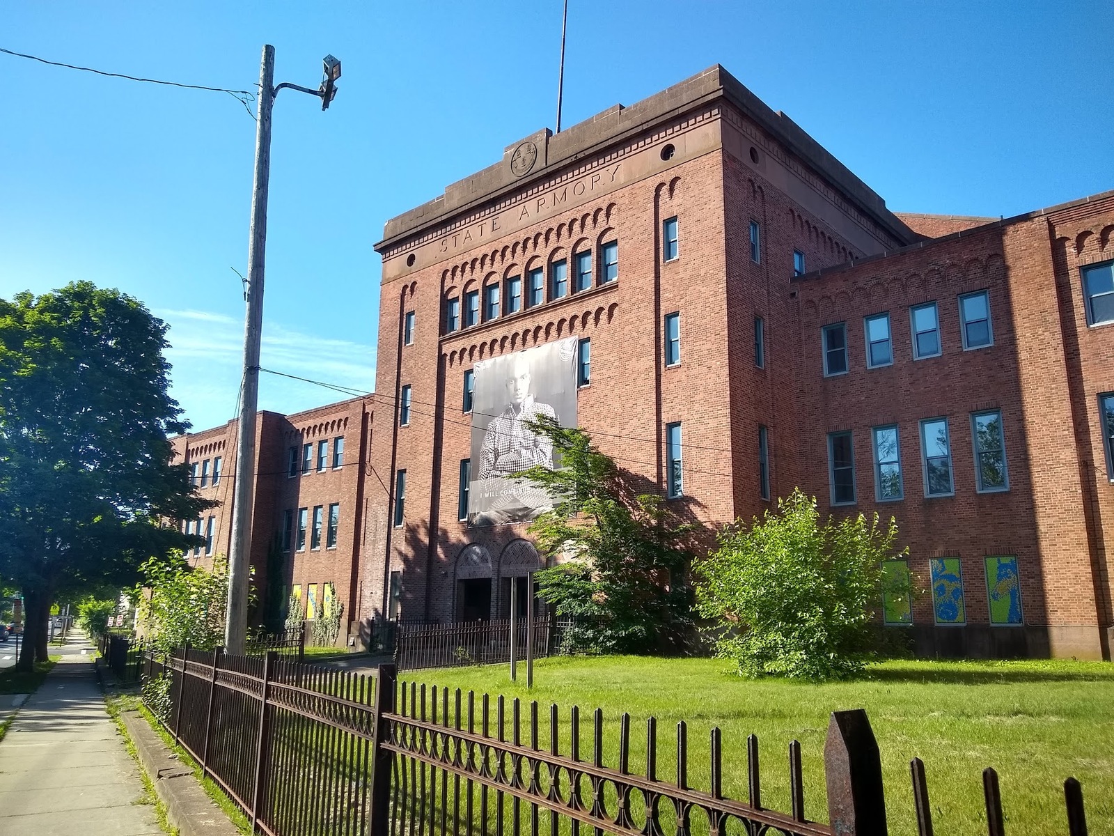 Image A photograph of the facade of the New Haven Armory on Goffe
