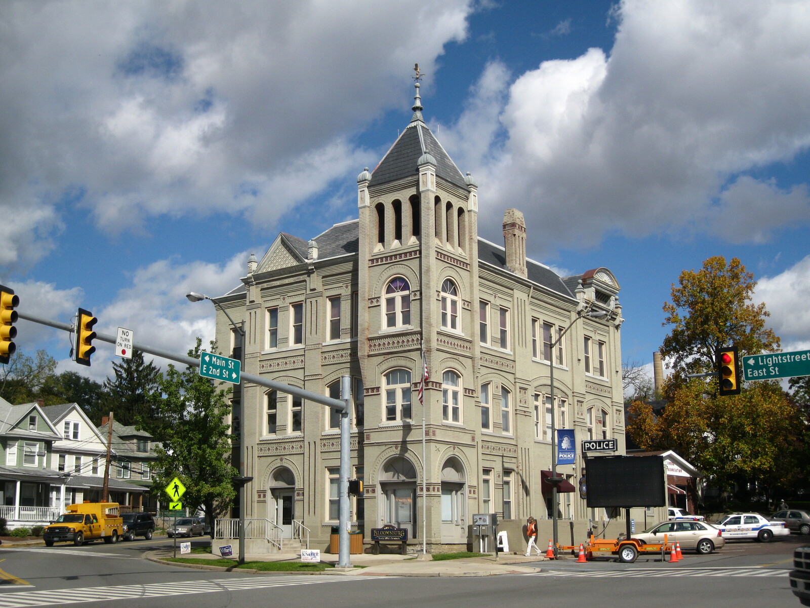 Image Bloomsburg Pennsylvania Town Hall   Bloomsburg, Pennsylvania Town Hall.JPG