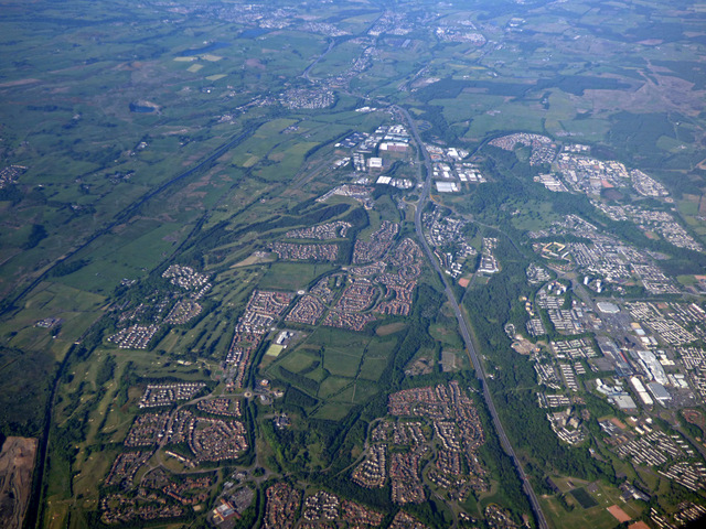 Cumbernauld from the air (geograph 4998799)