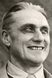 Ragnar Frisch close-up (cropped)