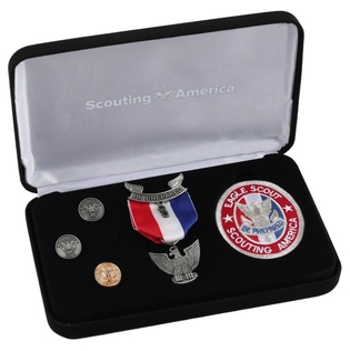 Eagle Scout presentation kit (Scouting America)