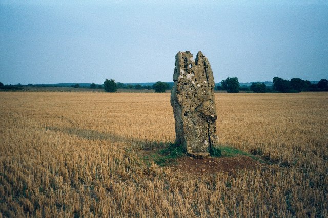 Hawk Stone - geograph.org.uk - 62325