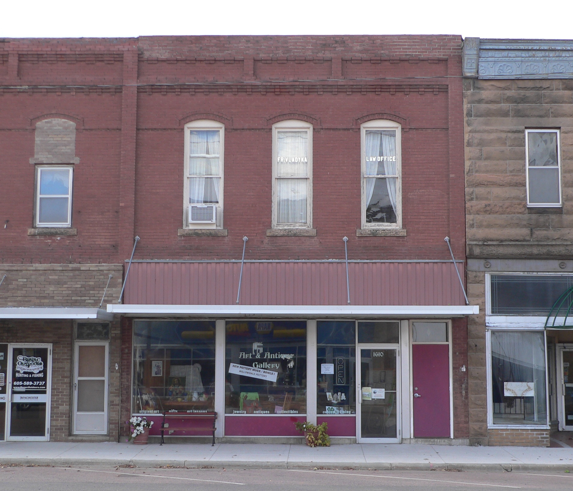 Image Tyndall, South Dakota Metger's New Emporium from E 1
