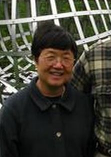 Chuu-Lian Terng, 2010 (cropped).jpg