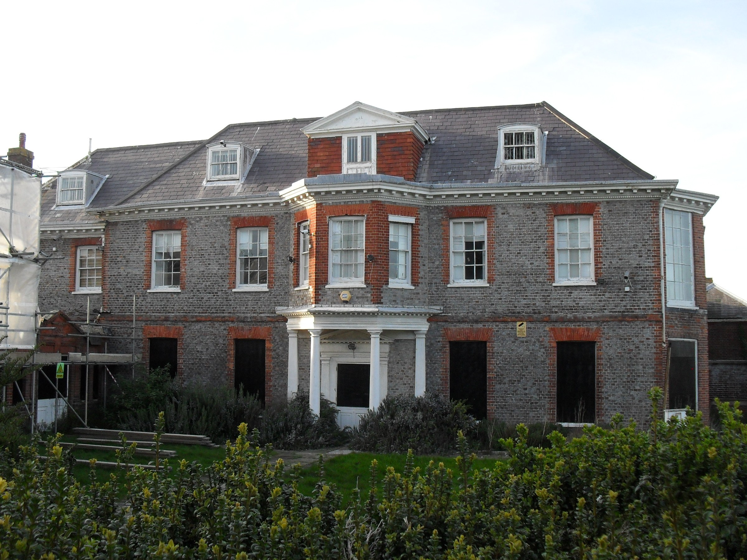 Image The Manor House (former Towner Art Gallery), Church Street, Old