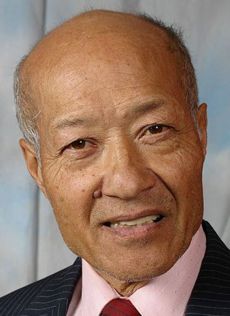 Cropped Photo of Aki Aleong.jpg