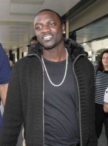 Akon arrives in Mumbai for Ra.One recording