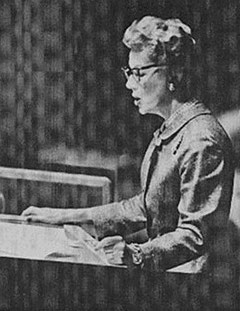 Irene Dunne addressing UN General Assembly hall