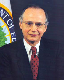 Richard Riley Official Department of Education Photo.jpg