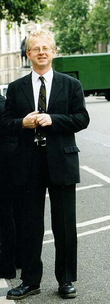 Richard.Curtis(London 1999)