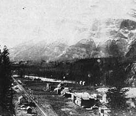 The mine site (foreground) and the townsite (background left) of Anthracite in 1895