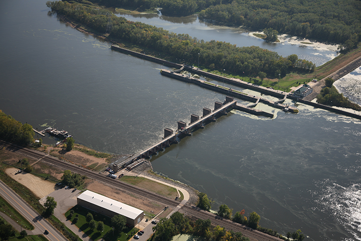 Lock and dam 5a