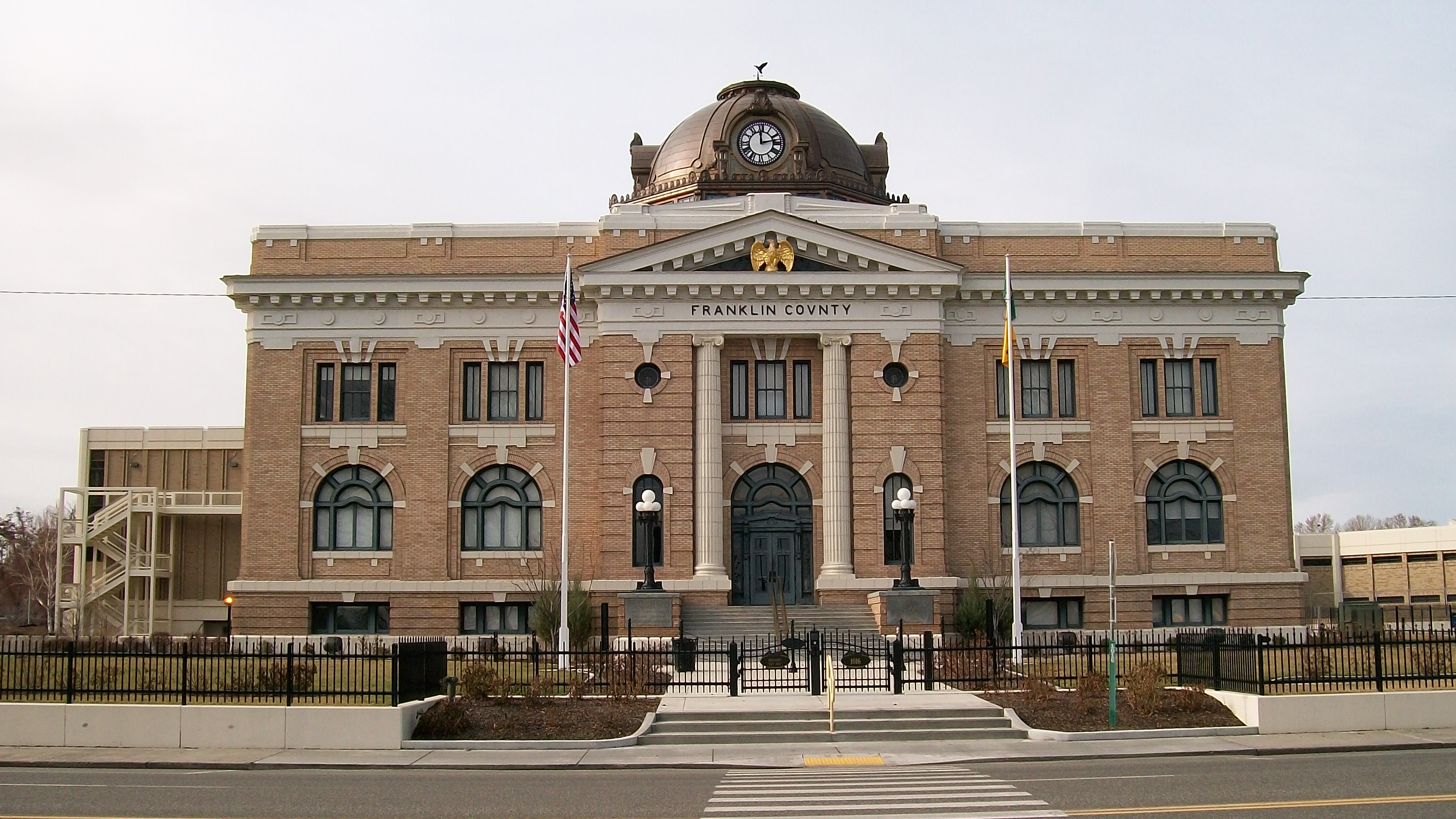 Image Franklin County Courthouse In Pasco Washington