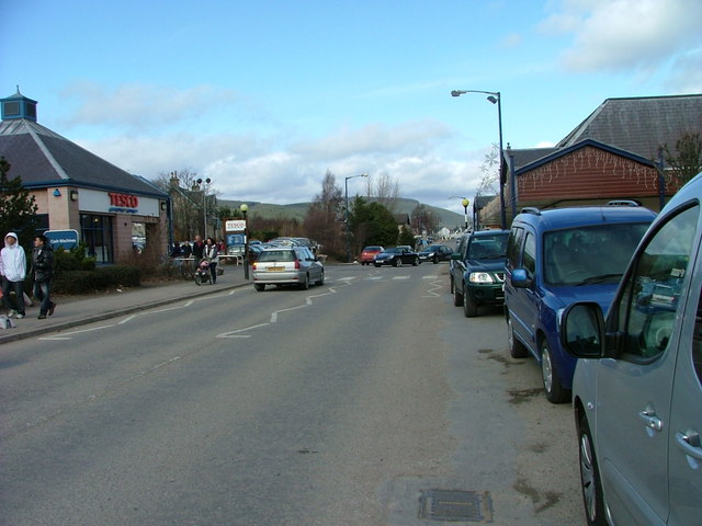 Main street, Aviemore - geograph.org.uk - 1771572
