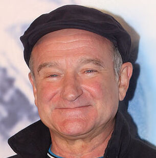 Robin Williams Happy Feet premiere (cropped)