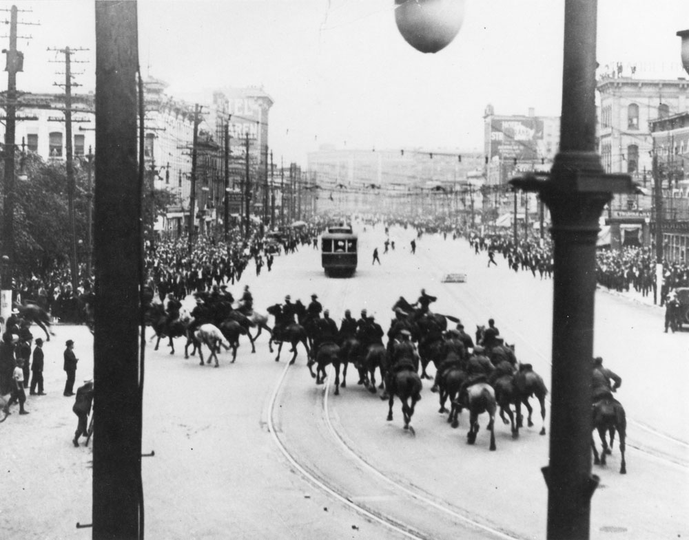 Image RNWMP operations in Winnipeg General Strike, 1919