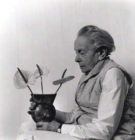 Lucie Rie Photograph.jpg