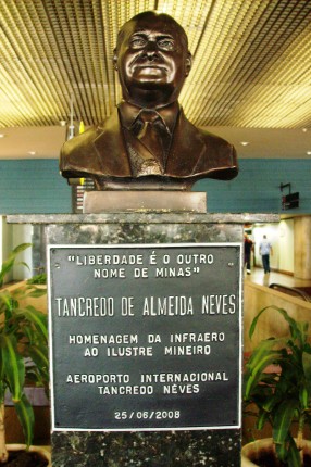 Monumento-Tancredo-Neves