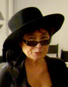 Sean Lennon and Yoko Ono (cropped) 2