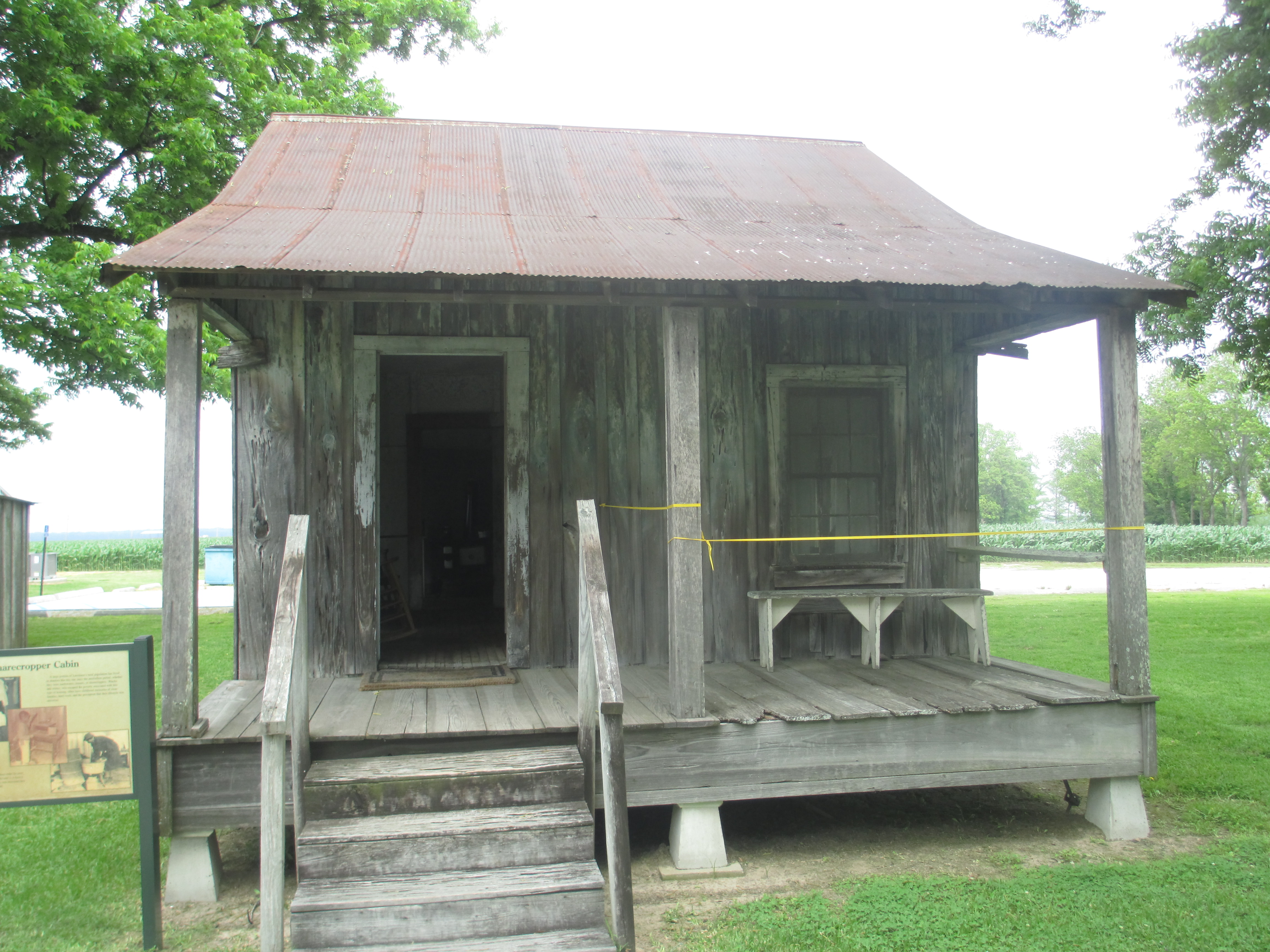 Image Sharecropper's cabin, Lake Providence, LA IMG 7385