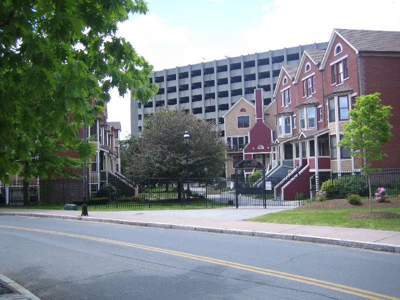 Image Maple Avenue Mews (Hartford, CT)